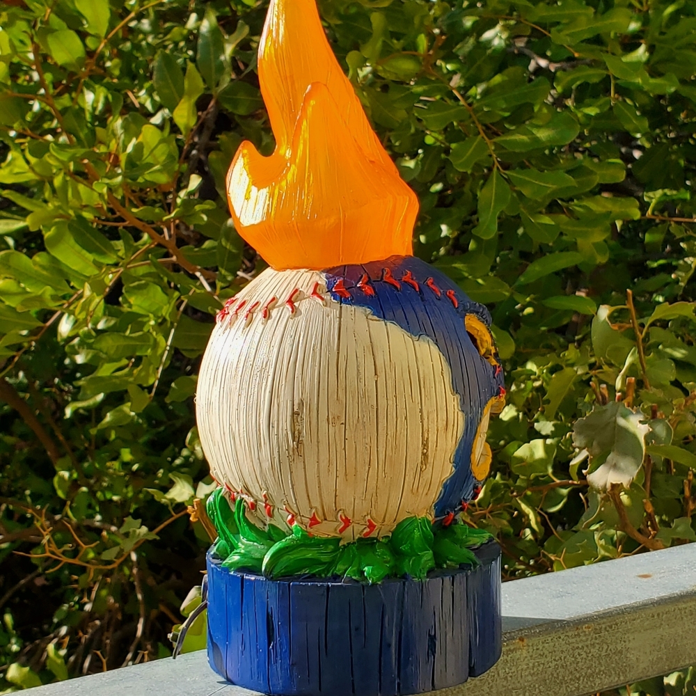 Lamp - Picture 3 of 4